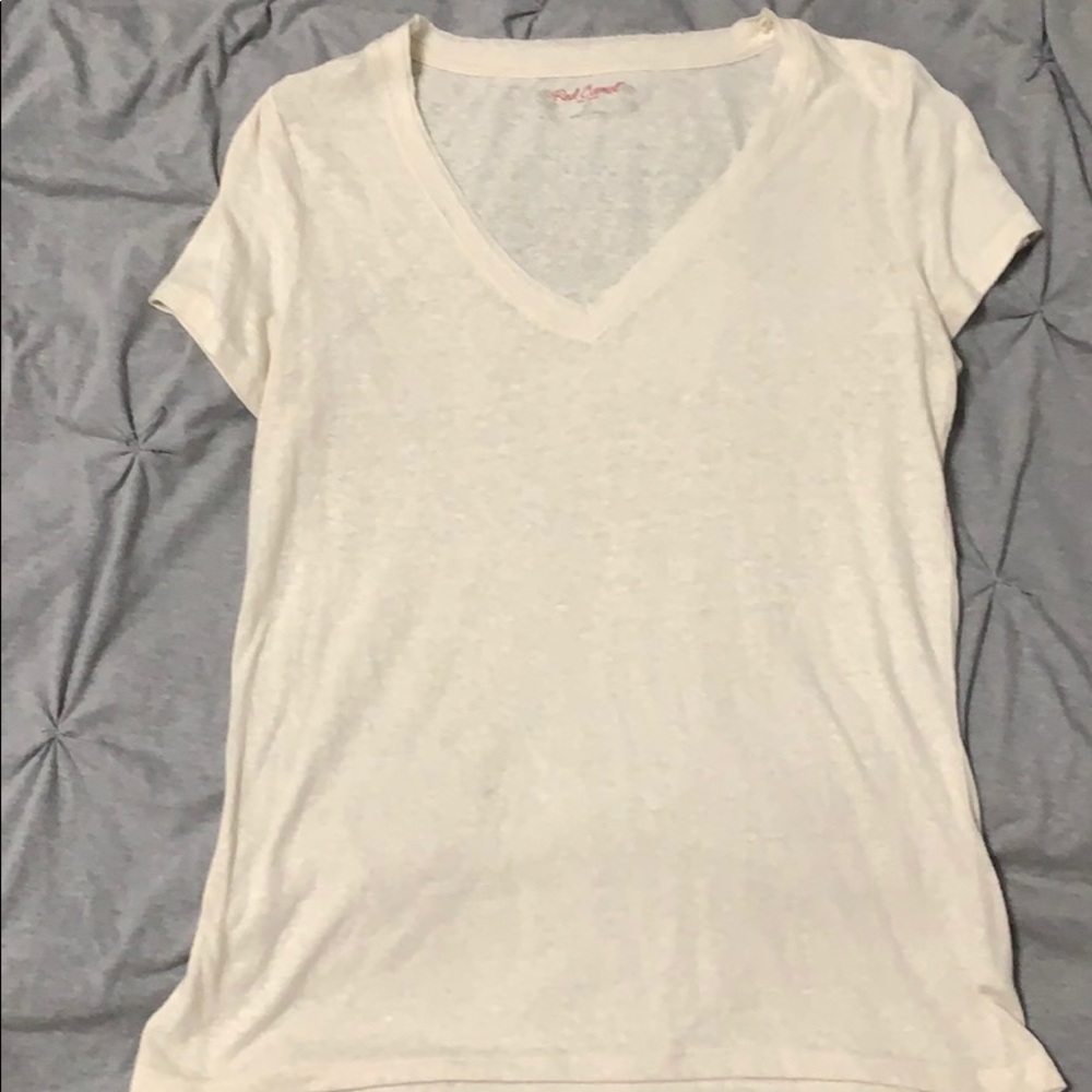 Cream vneck T-shirt Large soft